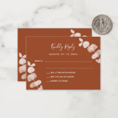 Verbrandde oranje eucalyptustrouwreactie RSVP Notitiekaartje (Voorkant / Achterkant in situ)