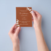 Verbrande oranje eucalyptus budget bruiloft uitnod flyer (Hand)