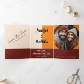 Verbrande Oranje roest red de dag Drieluik Uitnodiging (Binnen)