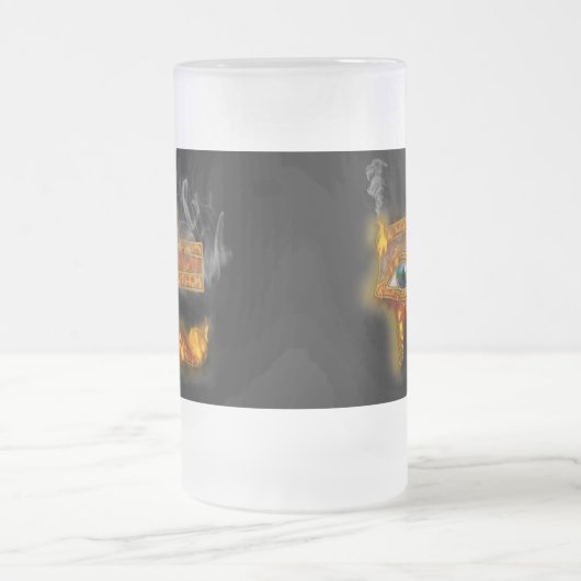 Verbrandend oog van de Mok van de Hoorsenoude Egyp (Center)