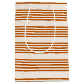 Verbrandend sinaasappel en beige vijf strips medium cadeauzakje (Voorkant)