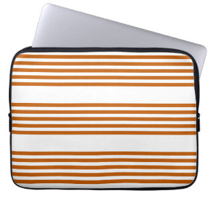 Verbrandt oranje en wit vijf streepjespatroon laptop sleeve