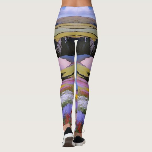 Verdant Cliffs en Azure Waves Leggings (Achterkant)