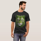 Verdant Majesty: Grass-Cut Royal Tiger T-shirt (Voorkant volledig)