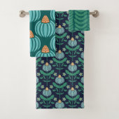 Verdant Whimsy Blue Bad Handdoek (Insitu)