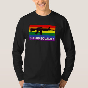 Verdedig Gelijkheid LGBT Gay Flag Aanval Geweer T-shirt