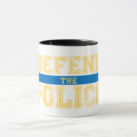 Verdediging van de politie mok (Midden)