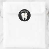 Verdraaid Tooth-in Leuke Grappige Tand Pun Donker Ronde Sticker (Tas)