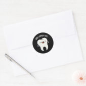 Verdraaid Tooth-in Leuke Grappige Tand Pun Donker Ronde Sticker (Envelop)