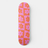 Verdraaide geblokte retro bloemen roze Sinaasappel Persoonlijk Skateboard (Voorkant)