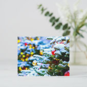 Verdroogde kerstboom, sneeuw, licht briefkaart (Staand voorkant)