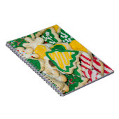 Verdroogde kerstsuikerkoekjes met gevroren zelfgem notitieboek (Rechterzijde)