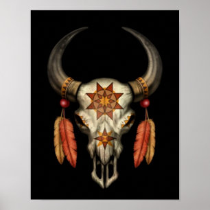 Verdroogde Native Bull Skull met veren op zwart Poster
