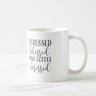 Verdrukte, verzegelde koffie, met als verzonnen Mo Koffiemok