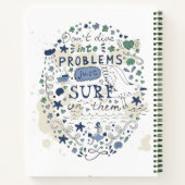 Verduik niet in problemen alleen maar op hen Surf Notitieboek (Achterkant)