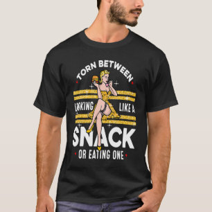 Verdwenen tussen kijken als een snack of het eten  t-shirt