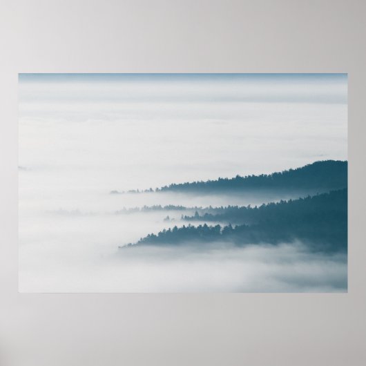 Verdwijnende heuvels in mist poster (Voorkant)