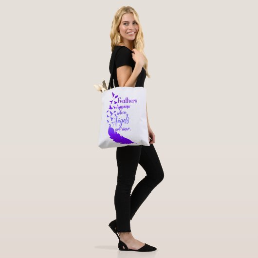 Veren verschijnen als engelen in de buurt zijn - P Tote Bag (Op model)