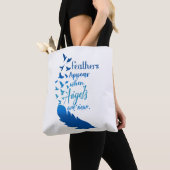 Veren verschijnen als engelen in de buurt zijn - v tote bag (Dichtbij)