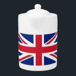 Verenigd Koninkrijk Union Jack Vlag van de Britse  Theepot<br><div class="desc">De Union Jack, een wandtapijt geweven met draden van de geschiedenis, fladdert trots, een symbool van een natie gesmeed in eenheid. Het verhaal begint in 1606, toen koning Jacobus VI van Schotland de Engelse troon besteeg als koning Jacobus I. Om de vereniging van deze twee koninkrijken te herdenken, gaf hij...</div>