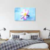 Verenigde Staten, Hawaii, Oahu, Plumeria bloemen i Canvas Afdruk (Insitu (Slaapkamer))