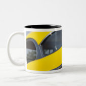 Verenigde Staten, Massachusetts, Gloucester. Detai Tweekleurige Koffiemok (Links)