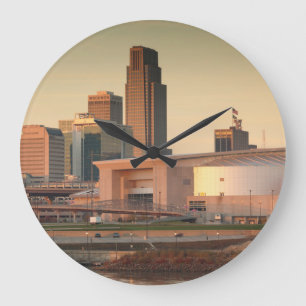Verenigde Staten, Nebraska, Omaha, Skyline Grote Klok