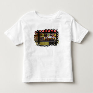 Verenigde Staten, New York. Gray's Papaya: venster Kinder Shirts