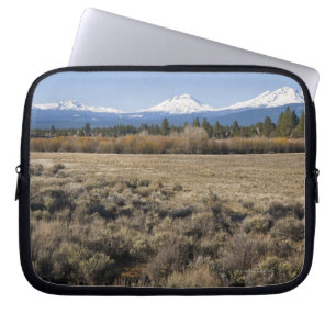 Verenigde Staten, Oregon, gebied met sneeuw afgede Laptop Sleeve