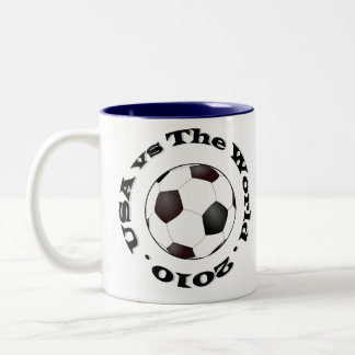 Verenigde Staten tegenover de wereld in 2010 Tweekleurige Koffiemok