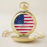 Verenigde Staten van Amerika - Vlag - Monogrammed  Zakhorloge<br><div class="desc">Creëer uw eigen gewoontes, gepersonaliseerd, naam monogram / initiaal, patriottisch, alle Amerikaanse, sterren en stripes, Old Glory, Star-Spangled Banner, Amerikaanse vlag, unieke moderne stijlvolle, elegante zwarte en faux gouden designdriehoeken, monogrammed, klassieke look, premium alloy, gouden zakhorloge, om uw trots, patriottisme, liefde te shows. Voer gewoon jouw naam/familienaam/monogram initiaal in om...</div>