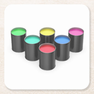 Verf blikjes met verschillende kleuren kartonnen onderzetters