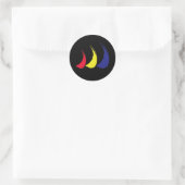 Verf-de-Wind Splashy Sails_on zwart Ronde Sticker (Tas)
