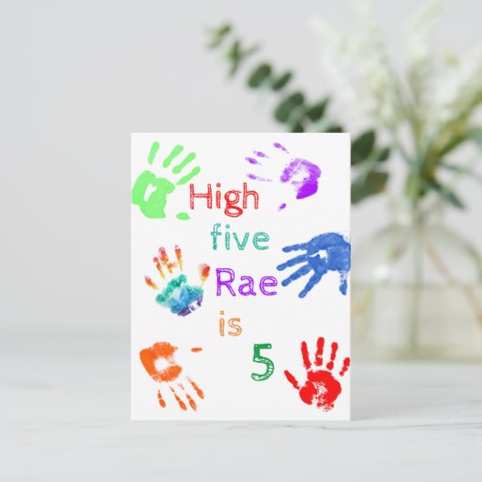 Verf handafdrukken verjaardag met gepersonaliseerd briefkaart (Staand voorkant)