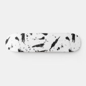 Verf matige zwarte witte penseelstreken splatters persoonlijk skateboard (Horizontaal)
