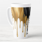 Verf voor zwart en gouddruppels op maat latte mok (Linkerhoek)