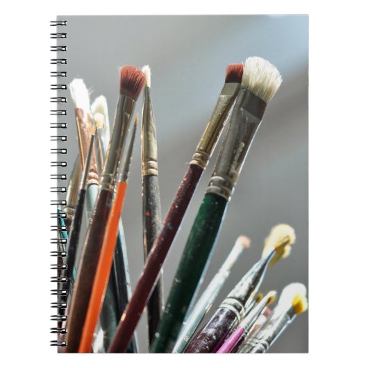 Verfborstels drogen in het zonlicht notitieboek (Voorkant)