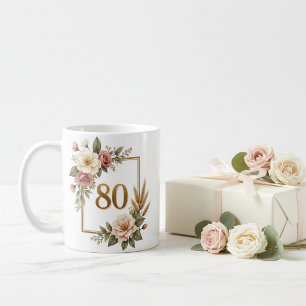 Verfijnd bloemstuk 80ste verjaardag cadeau op maat koffiemok
