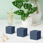 Verfijnde Blauwe Getextureerde Viering Bedankdoosjes<br><div class="desc">Verfijnde blauwe getextureerde cadeau dozen die elegantie combineren met praktisch nut. Perfect voor bruiloften,  feesten of speciale evenementen,  deze dozen bieden een stijlvolle manier om traktaties of kleine cadeaus te presenteren,  waardoor een verfijnde touch aan elk evenement wordt toegevoegd.</div>