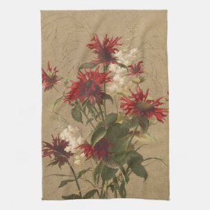 Verfijnde rode en bordeauxrode bloemen tegen beige theedoek