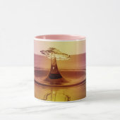 Verfrissende waterdruppels spatten – Natuur-geïnsp Mok (Midden)