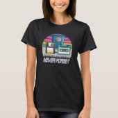 Vergeet  Cassettebandje diskettestation VHS nooit T-shirt (Voorkant)