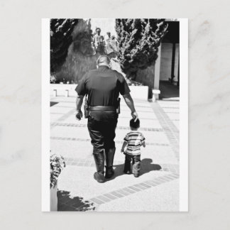 Vergeet Cops Care niet Briefkaart