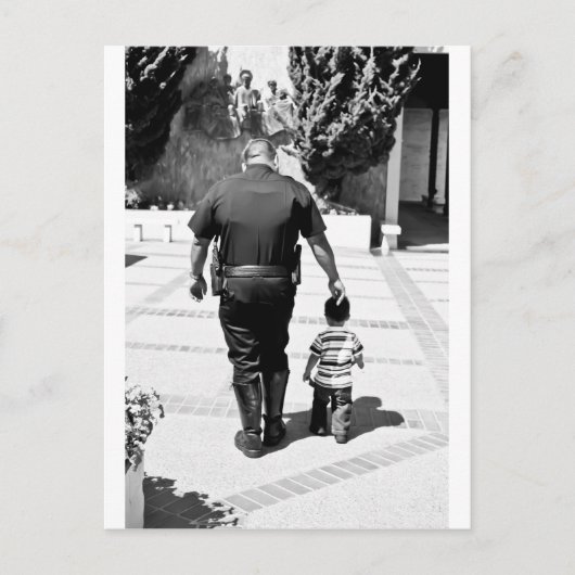 Vergeet Cops Care niet Briefkaart (Voorkant)