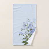 Vergeet me-niet en Vloeiing op blauwe achtergrond Bad Handdoek (Handdoek)
