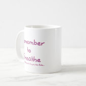 Vergeet niet om te pauzeren (roze) koffiemok (Voorkant links)