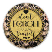 Vergeet niet om van jezelf te houden, zwarte zwijn keramische knop (Voorkant)