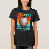 Vergeet nooit Pluto Nerdy Astronomy Science Vinta T-shirt (Voorkant)