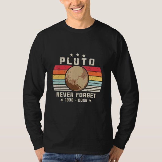 Vergeet Pluto nooit. Retrostijlruimte, wetenschap T-shirt (Voorkant)