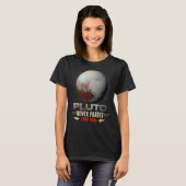 Vergeet Pluto-Shirt nooit. Retro Style Funny Space T-shirt (Voorkant volledig)